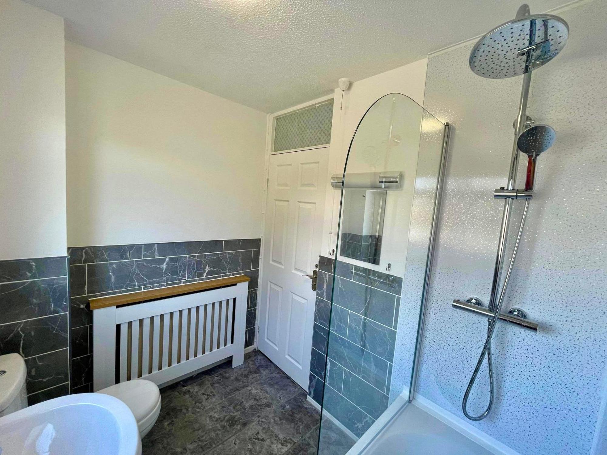 Spacious 3 Bed House, Sleeps 6, Free Parking - 14 Millers Close Leominster Exterior photo